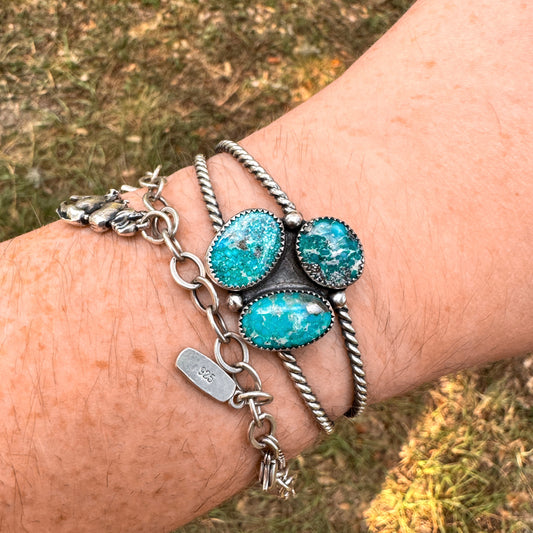 White water cluster cuff