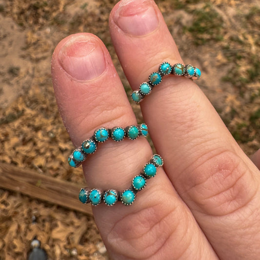 Thin V-shape band (made to order)