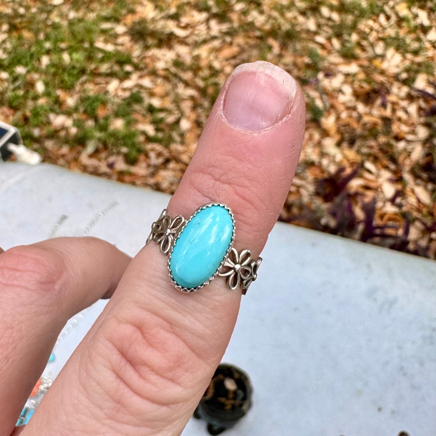 Blue bird Daisy band ring size 5.5