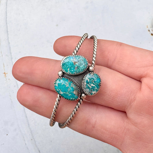 White water cluster cuff