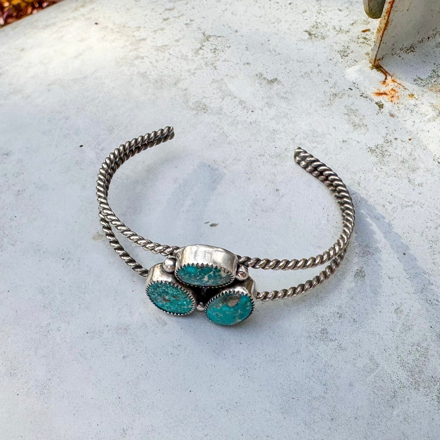 White water cluster cuff